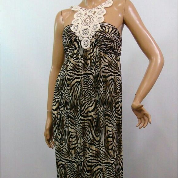 Muse Boston Proper Zebra Pleat Crochet Maxi Dress - Picture 2 of 7